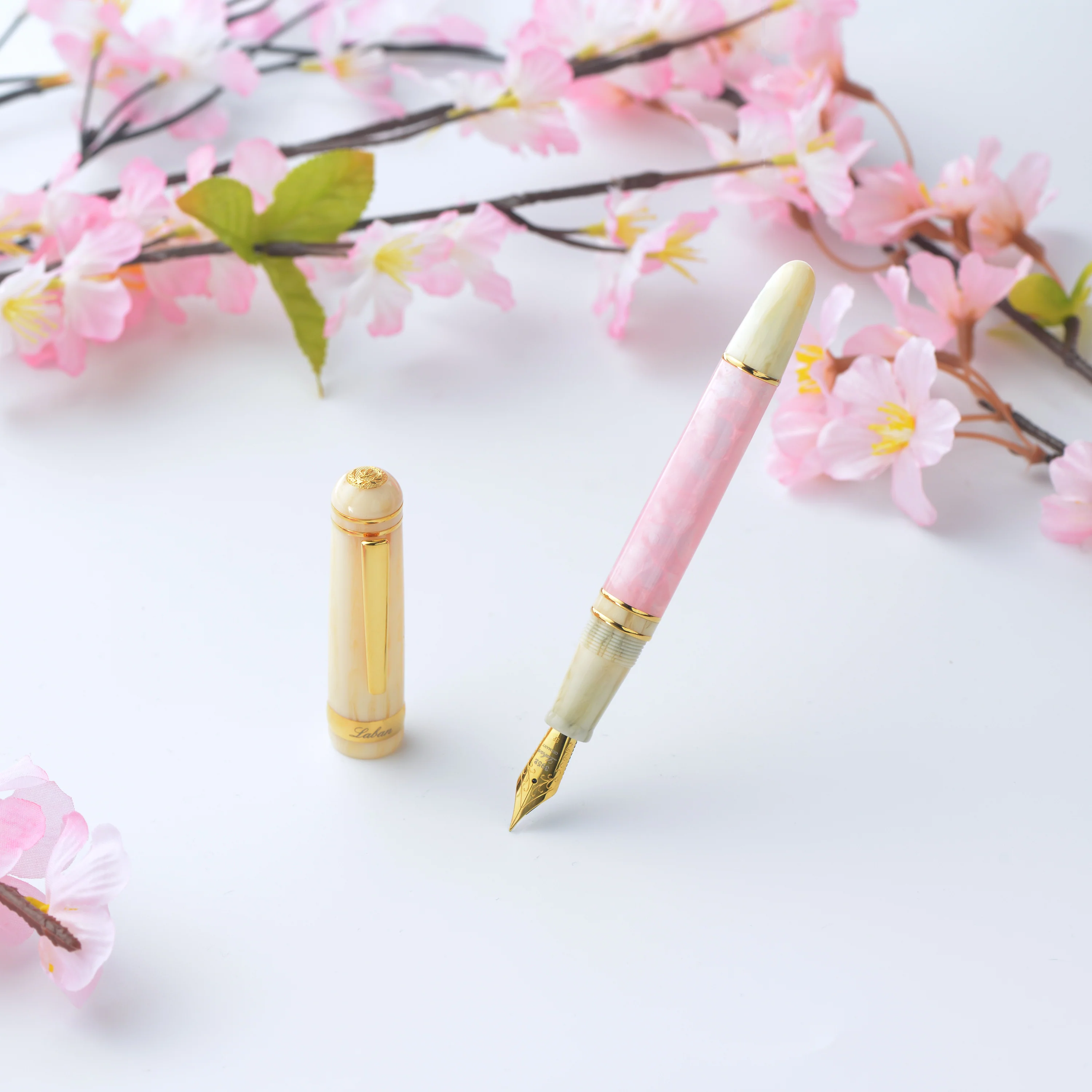 Sakura Fountain Pen - Image 3